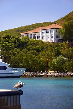 Hannah Peter Island Resort מלון